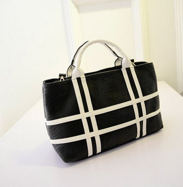 Black N White Hand Bag