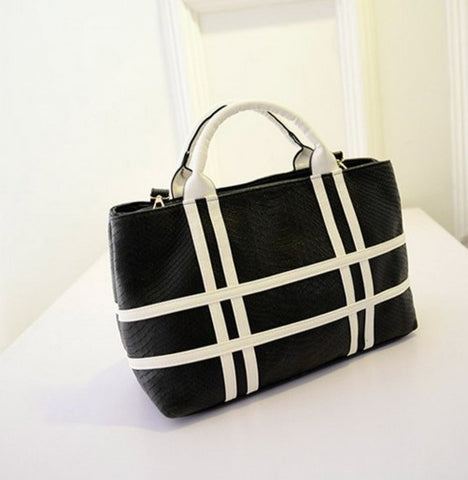 Black N White Hand Bag